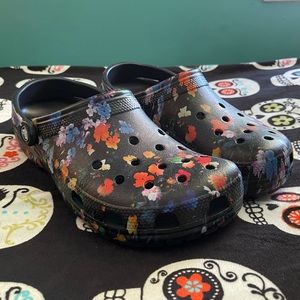 Women’s Black/Floral Crocs